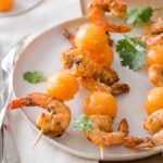 Recette brochettes de gambas marinées et melon