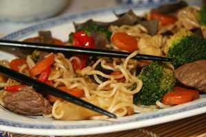 Recette nouilles chinoises au boeuf et petits légumes