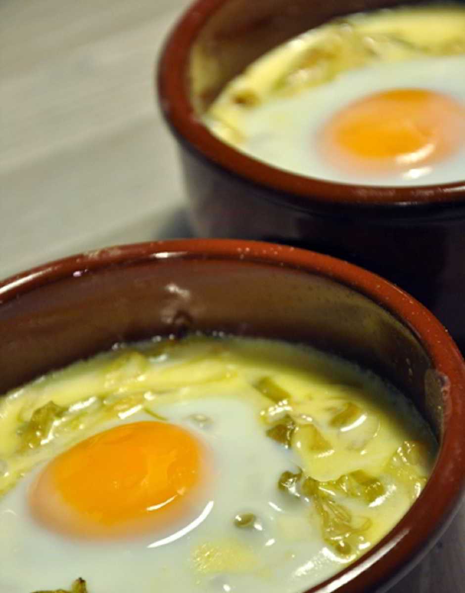 Recette Oeufs cocotte aux poireaux et roquefort
