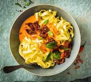 Recette Tagliatelles aux tomates sèches et au piment