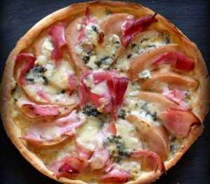 Recette tarte au roquefort et au jambon fumé