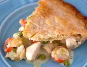 Recette Tourte au poulet, petit pois et carottes