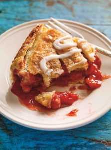 Feuilleté au confit de fraises rhubarbe et gingembre