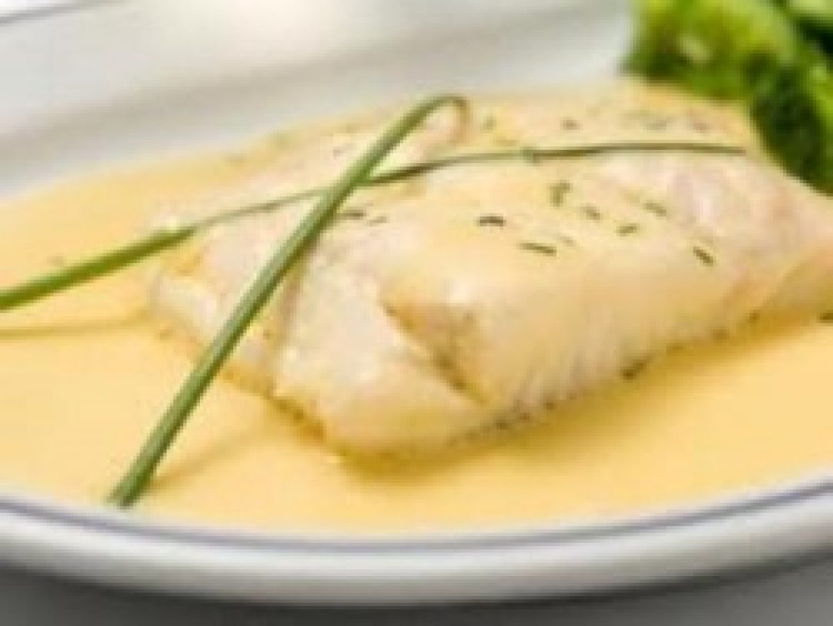Cuisson Brochet Congelé Au Court Bouillon Brochet au court-bouillon, sauce nantaise - Recettes et Terroirs