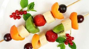 brochettes de fruits