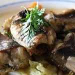 Recette Matelote d'Anguilles au vin de Vouvray et à l'ail noir