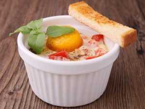 Recette Oeuf cocotte tomate basilic