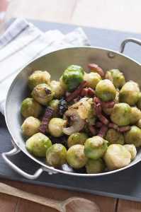 Recette Fricassée de choux de Bruxelles aux foies de volailles