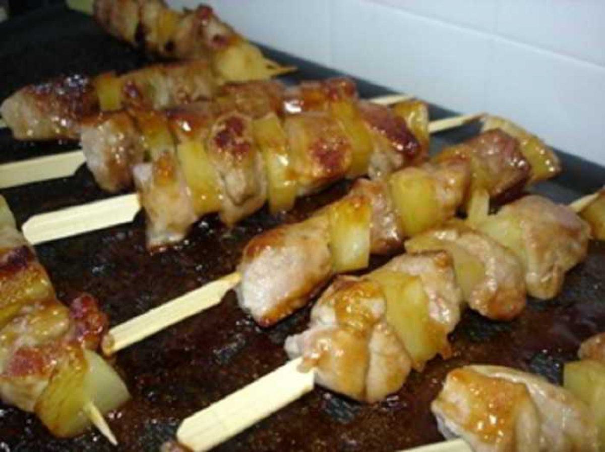 Brochettes De Filet Mignon Et D Ananas Sauce Soja