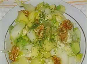 Salade d'endives sauce à l'avocat et au roquefort