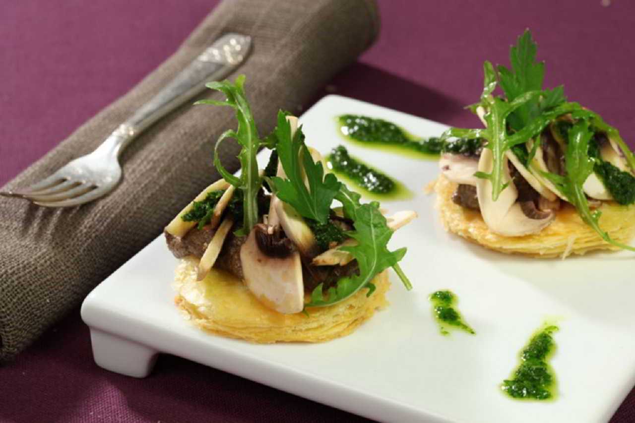 Recette Tartes fines aux cèpes et aux escargots