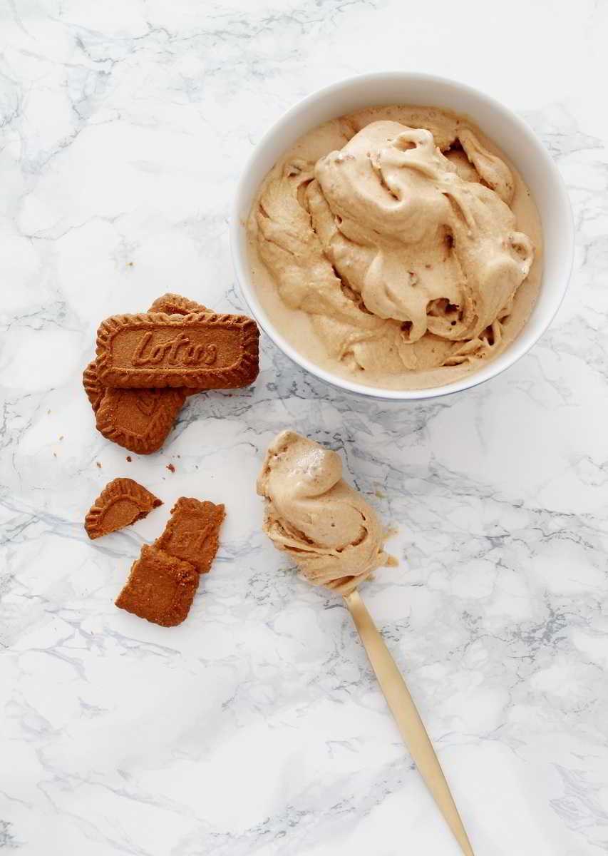 Recette Glace aux spéculoos et au chocolat blanc