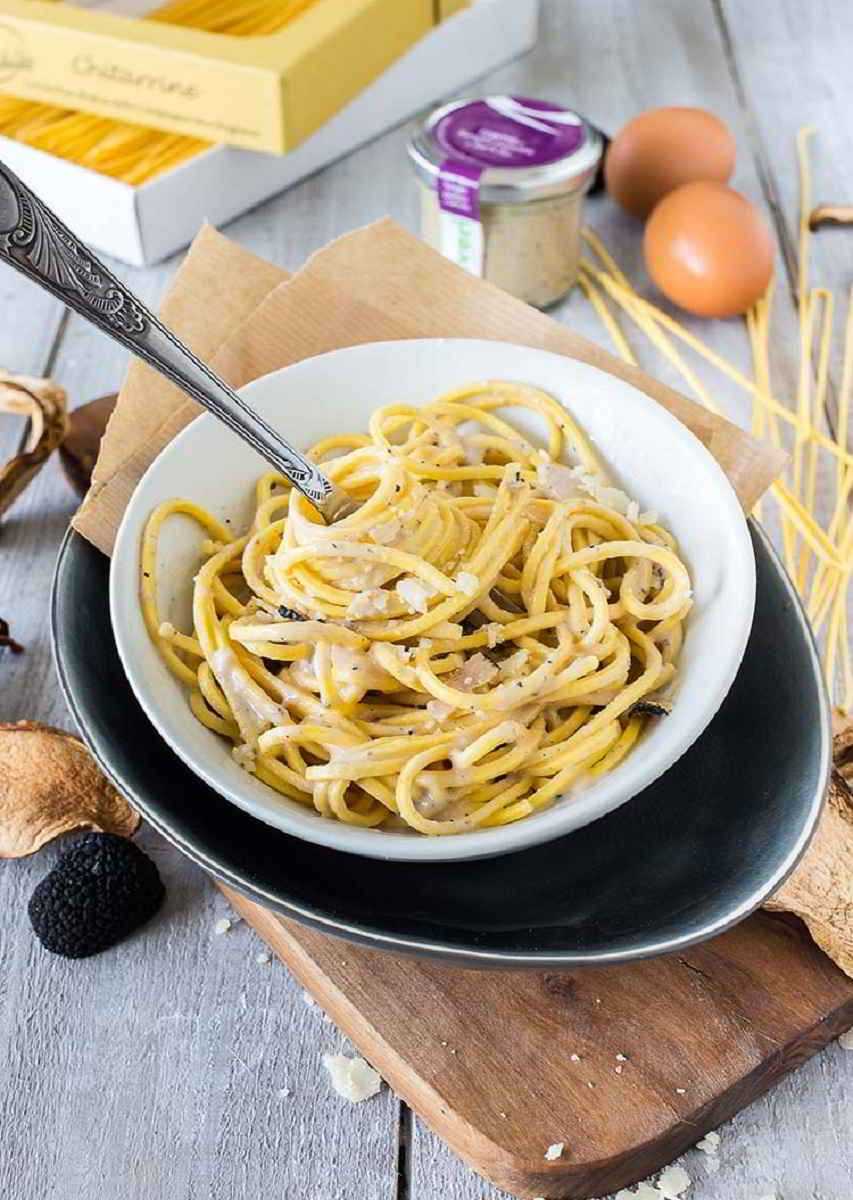 Recette Chitarrine à la crème de cèpes à la truffe