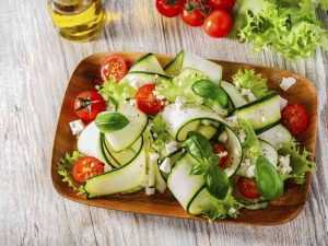 Recette Salade de courgettes crues au curry