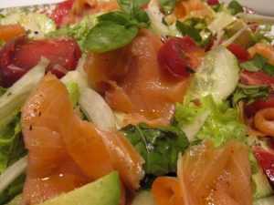 Recette Salade de saumon, agrume, tomate et concombre