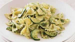 Recette Noeuds papillon aux courgettes