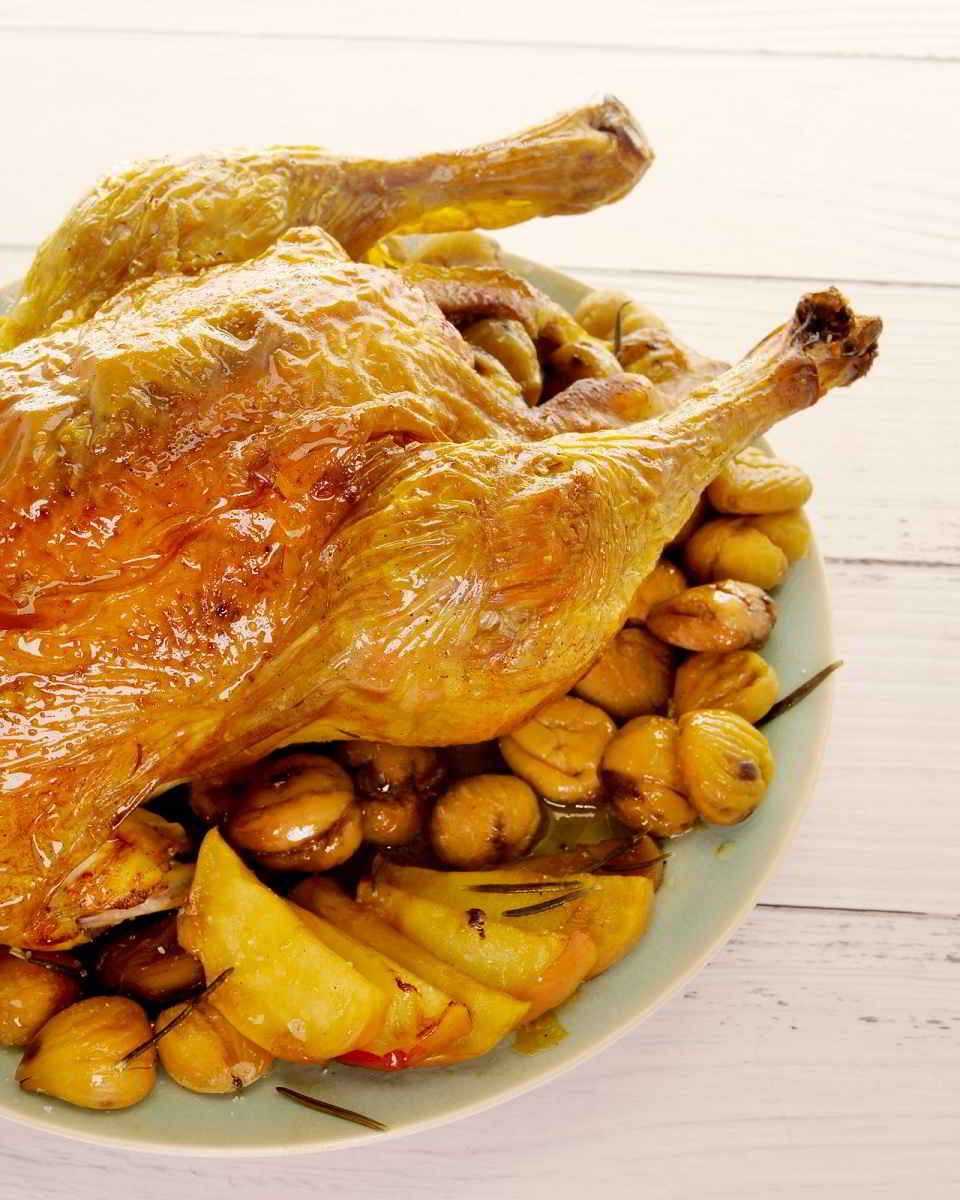 Recette Pintade chaponne aux pommes et aux châtaignes