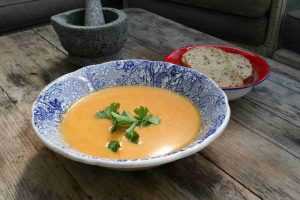 Soupe à la citrouille et aux carottes