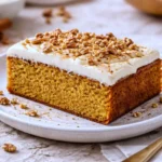 Gâteau moelleux à la courge butternut, épices douces et glaçage léger au fromage frais